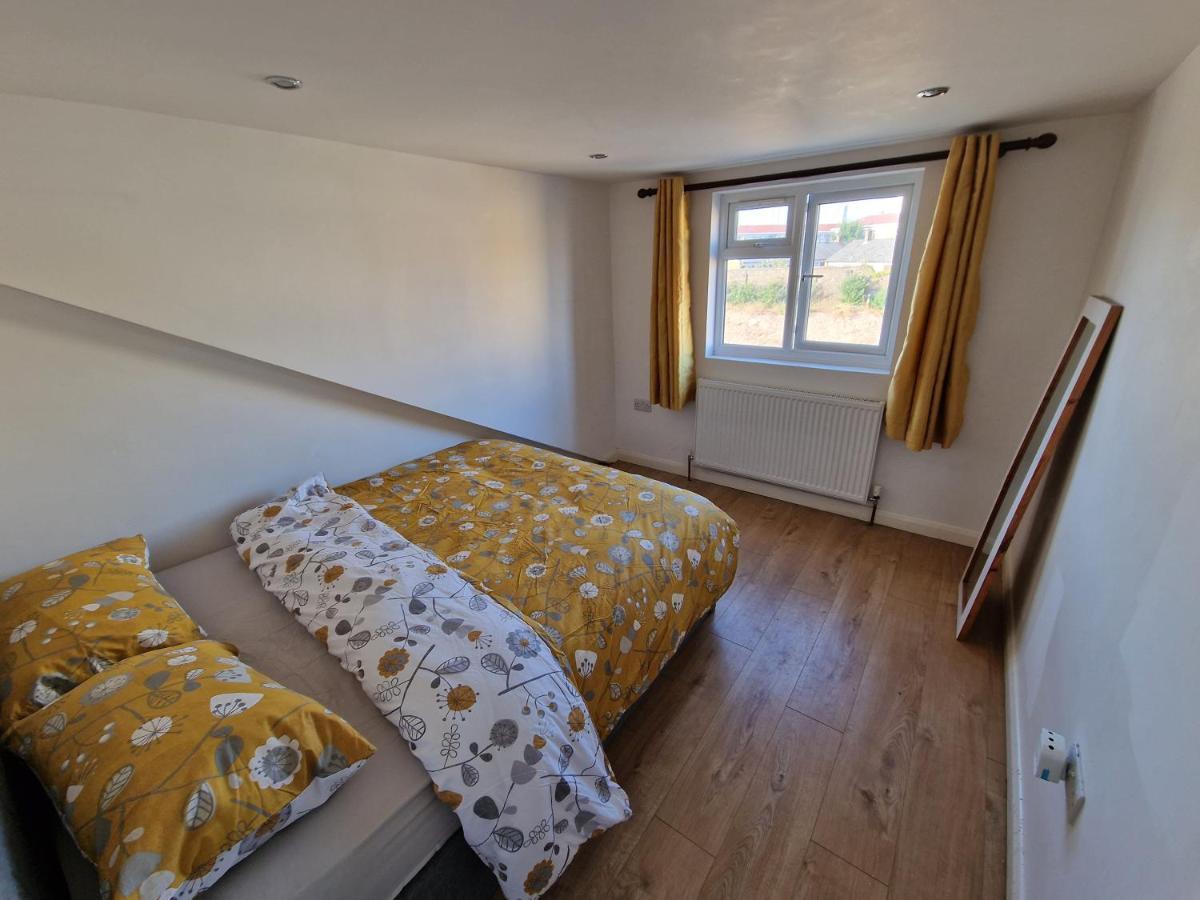 Mile End Budget Guesthouse Londra Dış mekan fotoğraf